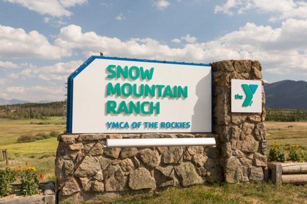 ホテル Ymca Of The Rockies - Snow Mountain Ranch Tabernash エクステリア 写真